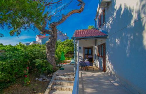 Apartment Rino, only 30m from the sea - Foto 9