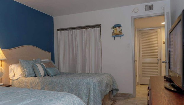 Luxe 1 Bedroom House with Pool - Gulfview II unit 410 - Foto 4, Zimmer