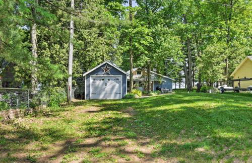White Lake Home with Patio, Fire Pit, Boat Dock! - Foto 29