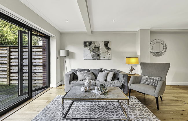 Chic and Contemporary Retreat in Brentford - Foto 18