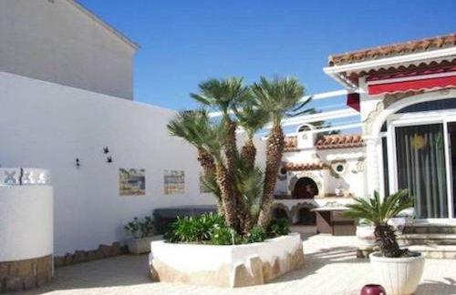 Mooie vrijstaande vakantiewoning met privé-zwembad - Foto 6