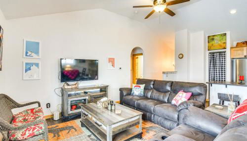 Hike, Ski and Explore Townhome with Yard in Fraser! - Foto 4