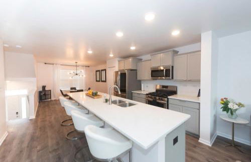 Urban Oasis in Chicago’s Best Suburb - Foto 13