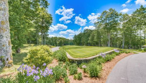 Mountain Time Cashiers Condo with Deck and Views! - Foto 2