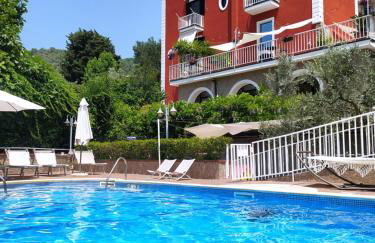 Villa Elvira - Foto 1