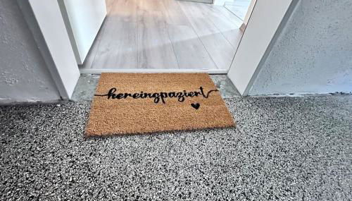 Möblierte Erdgeschoss-Wohnung mit Parkplatz in bester Lage des Stadtzentrums Herne, WLAN, Netflix- Super Autobahn-und ÖPNV-Anbindung - Foto 2