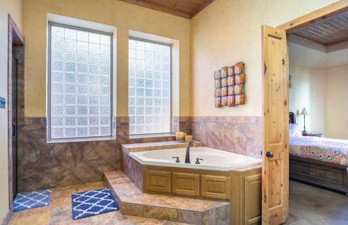 Texas Ranch House with 5 Bedroom and Fish Pond - Foto 35