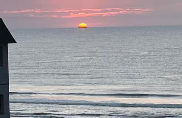 Luxe by the Sea - 5-Star Beachfront Escape - Foto 45