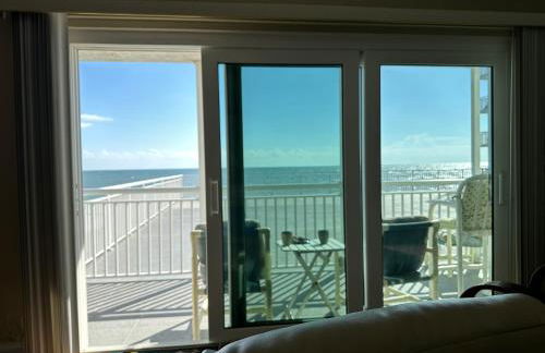 Beachfront Condo, Ocean Views, Near Patrick SFB - Foto 20