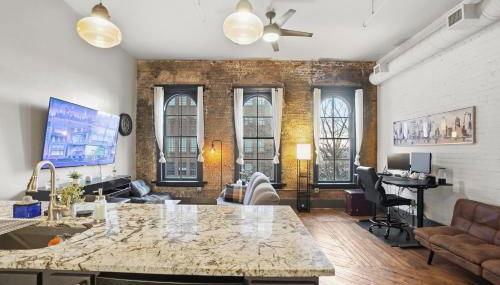 Speakeasy Attached, Walkable to Cavs, Flats, Casino - Foto 5