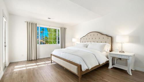 Desert Escape - Renovated, Steps from Pool - Foto 2