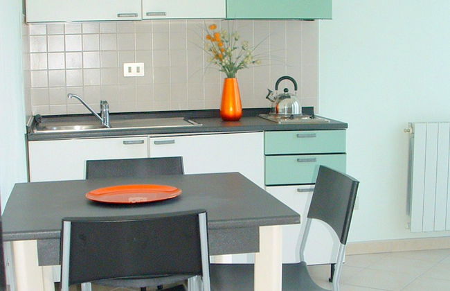 Apartment in Residence on Lake Maggiore near Beach - Foto 6