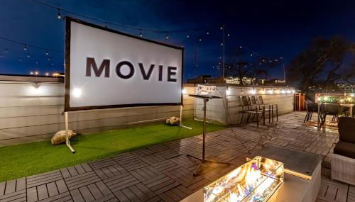 Modern Luxe Townhome with Rooftop Cinema - Foto 3