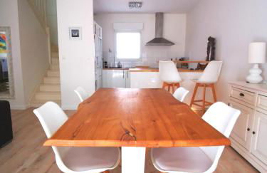 Appartement 90 m2 avec parking terrasse balcons, proche du port et plages - Foto 9