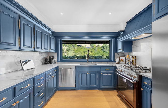 Beverly Tree House - Photo 6