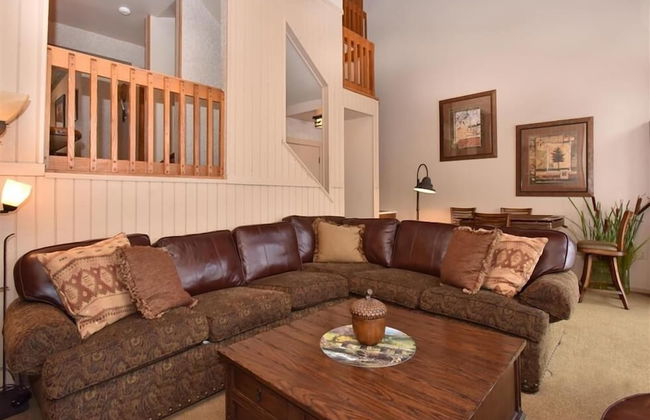 Seven Springs 4 BR Deluxe Townhouse, Sleeps 11! by RedAwning - Foto 1