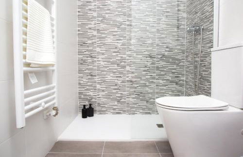 Elegante Apartamento LAUD1 - Nuevo/Familia/Wifi/TV - Foto 36