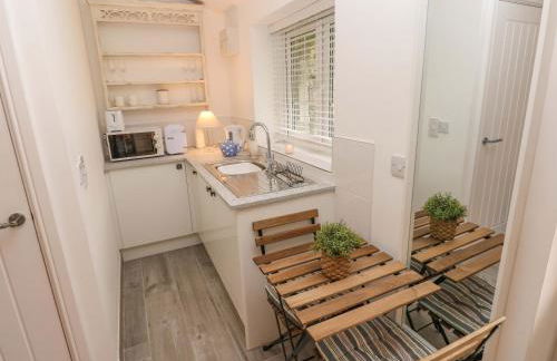 Little Cloud - Photo 12