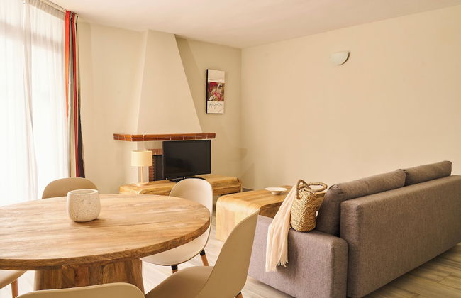 Apartamentos Ona Campanario - Photo 32