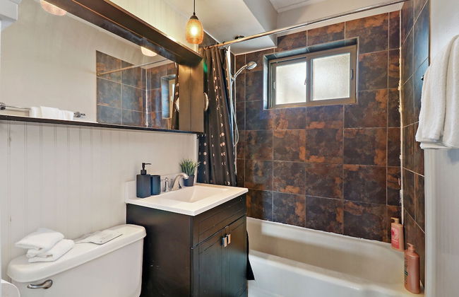 Peaceful 1BR Suburban Haven in Arlington - Photo 11