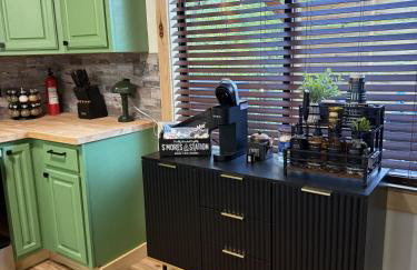 The Brady Retreat Hot tub and pool - Foto 8