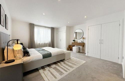 River Breeze 3-Bed BALCONY Apartment - Foto 13