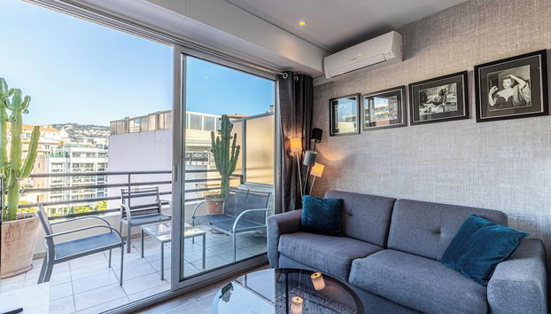 Magnificent Studio in the Center of Cannes / Terrace - 30m2 - Photo 2, Primary image