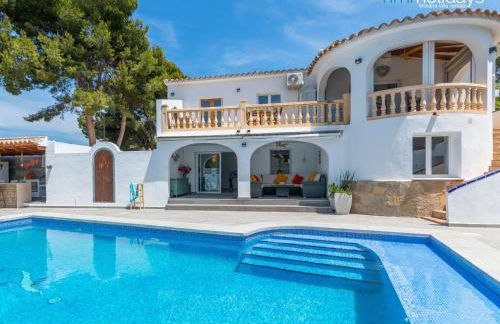 Villa George - HMR Holidays - Foto 3