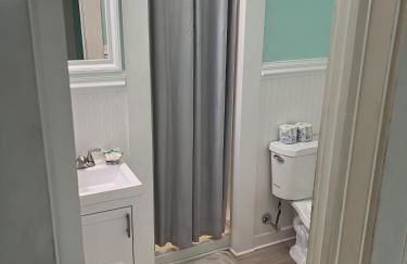 Historic Beach Side Getaway - Pet friendly, WiFi cottage - Foto 19