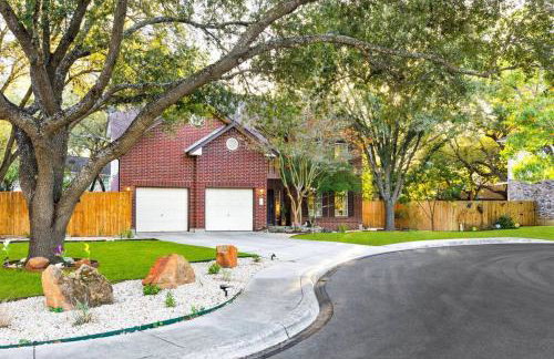 RARE FIND! Private Pool Hot Tub Spa Game Room Pool Heat Available Spring Special! - Foto 51