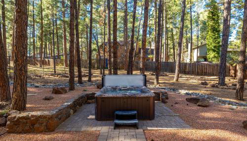 Chalet in the Pines Spa Game Room Wraparound Deck - Foto 2, Other