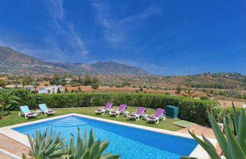 Villa Vista Verde Mijas Golf - Luxury with Optional heated pool & jacuzzi - Photo 27