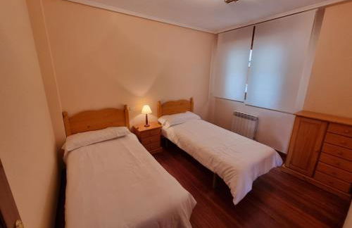 Apartamento con piscina privada No mascotas - Foto 2