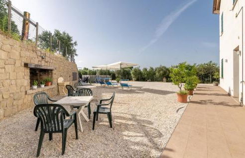 Gorgeous Apartment In Valnogaredo Pd - Foto 6