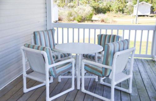 3BR Cottage Waterfront Wade Creek Fishing Boating - Foto 17