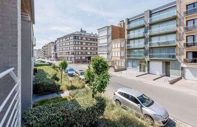 Apartment in St-idesbald Near the Sea - Photo 14