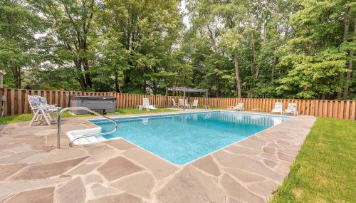 Bethel Woods Retreat - wPool, Hot Tub & Arcade! - Foto 3