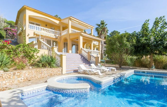 Vila Cora in Lloret de Mar - Foto 1