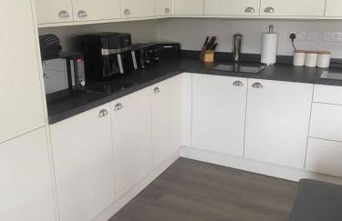 Amber Lodge with private hot tub - Foto 12