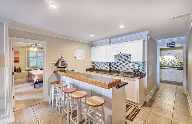 Family Lake House Retreat by Avantstay Sleeps 28 - Foto 37