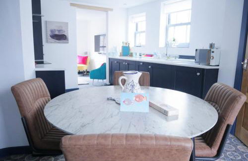 New street Luxury town house in the centre of Holt with free PARKING for one car - Foto 3