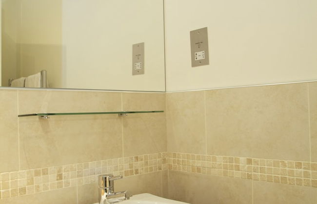 A Place Like Home - Two Bedroom Flat near Gloucester Road - Foto 16