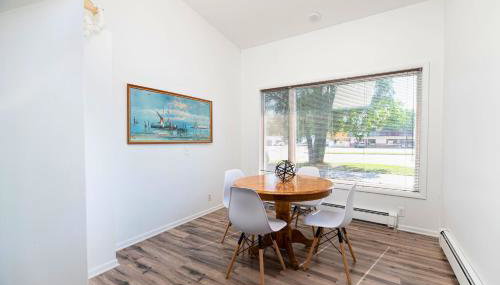 Surf Shack- North Muskegon Oasis - Foto 3