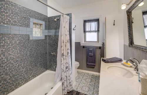 Walk to Main Street Charming Roswell Home! - Foto 15