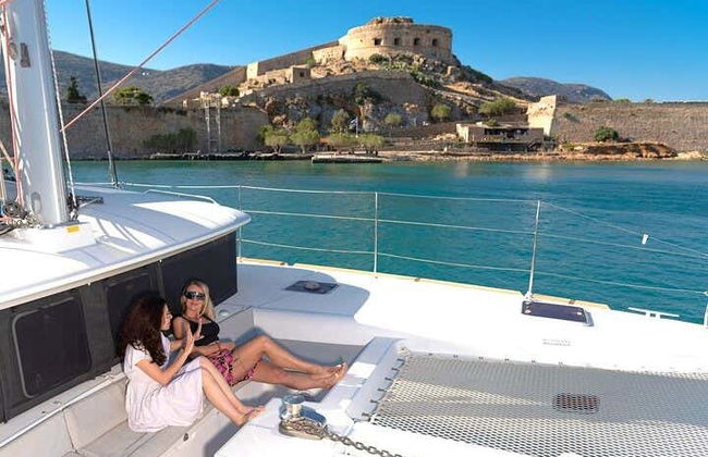 Giro in barca nella baia di Mirabello - Foto 1