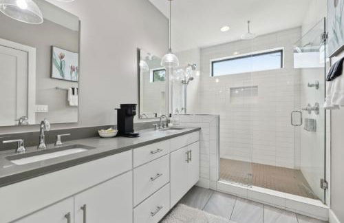 2mi Downtown Hot Tub Balcony 4 King Beds - Foto 61