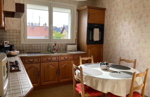 Charmante Mancelle à louer pour évènement circuit 24h - Foto 6