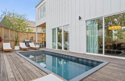 Brand New Low-Allergen Retreat with Hot Tub - Foto 1