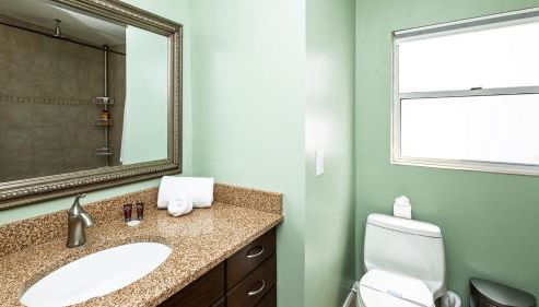 Lakefront Retreat - Boat - Fish - Close to all Orlando Parks - Disney - Universal - SeaWorld - Foto 5