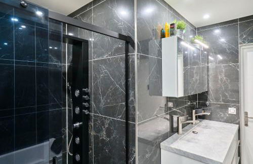 VILLA ARCADIA - Piscine - Spa - Sauna - Cinéma - Jeux d'arcades - Jeux vidéo - Bassin naturel - Jardin - Foto 73